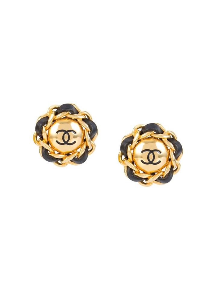 Chanel Vintage Cc Logo Button Clip-on Earrings - Metallic