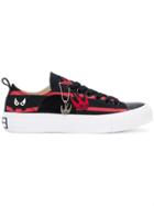 Mcq Alexander Mcqueen Monster And Swallow Sneakers - Black
