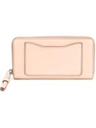 Marc Jacobs 'recruit' Continental Wallet