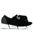 Strategia Bow Embellished Sneakers - Black