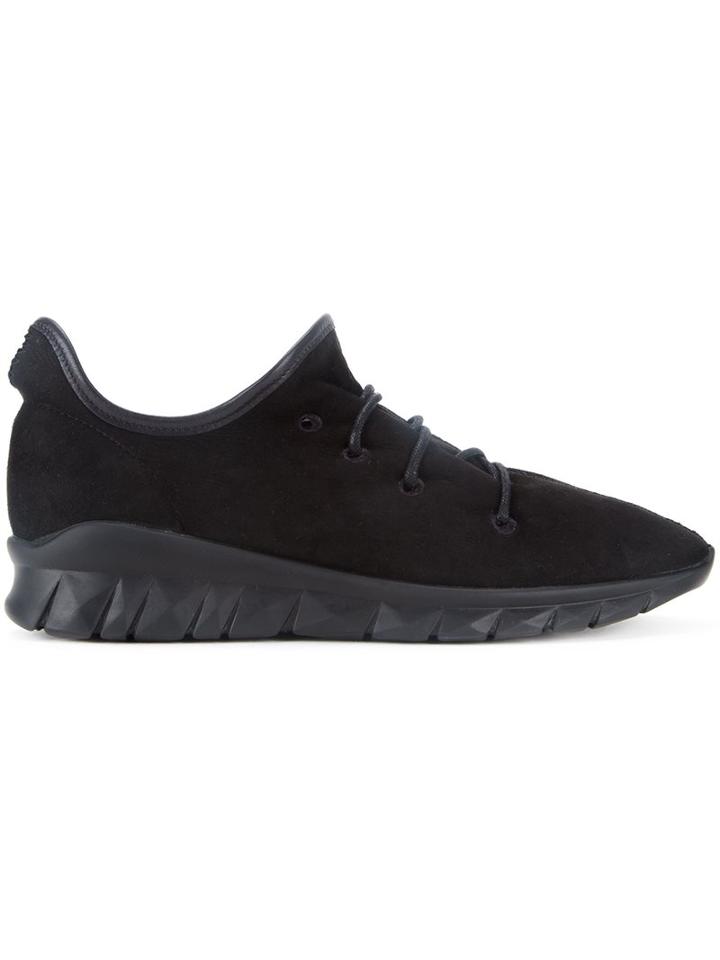 Amb 'itten' Sneakers