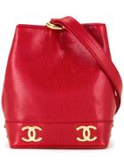Chanel Vintage Cc Logo Shoulder Bag - Red