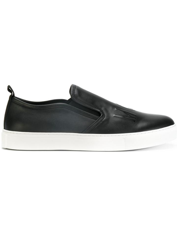 Mcq Alexander Mcqueen Logo Embossed Sneakers - Black