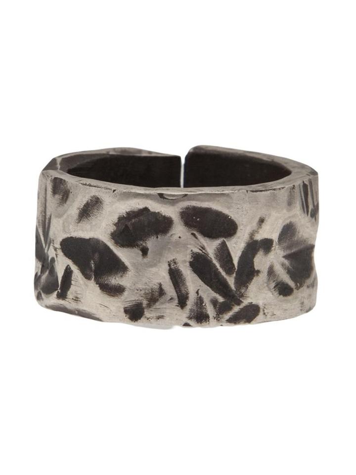 Henson Carved Split Ring
