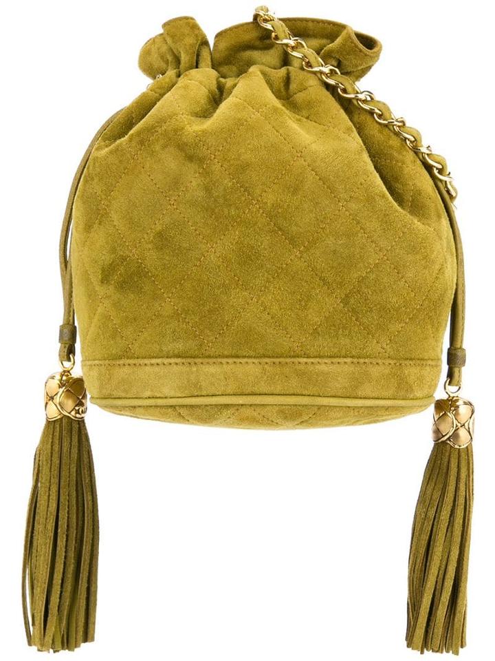 Chanel Pre-owned Fringed Bucket Shoulder Bag - Yellow