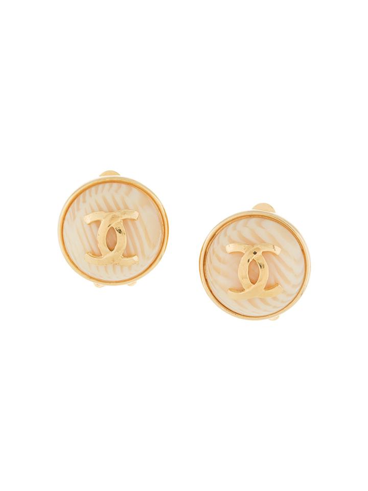 Chanel Vintage Round Marble Cc Earrings - Nude & Neutrals