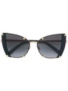 Dolce & Gabbana Eyewear Oversized Cat Eye Sunglasses - Black