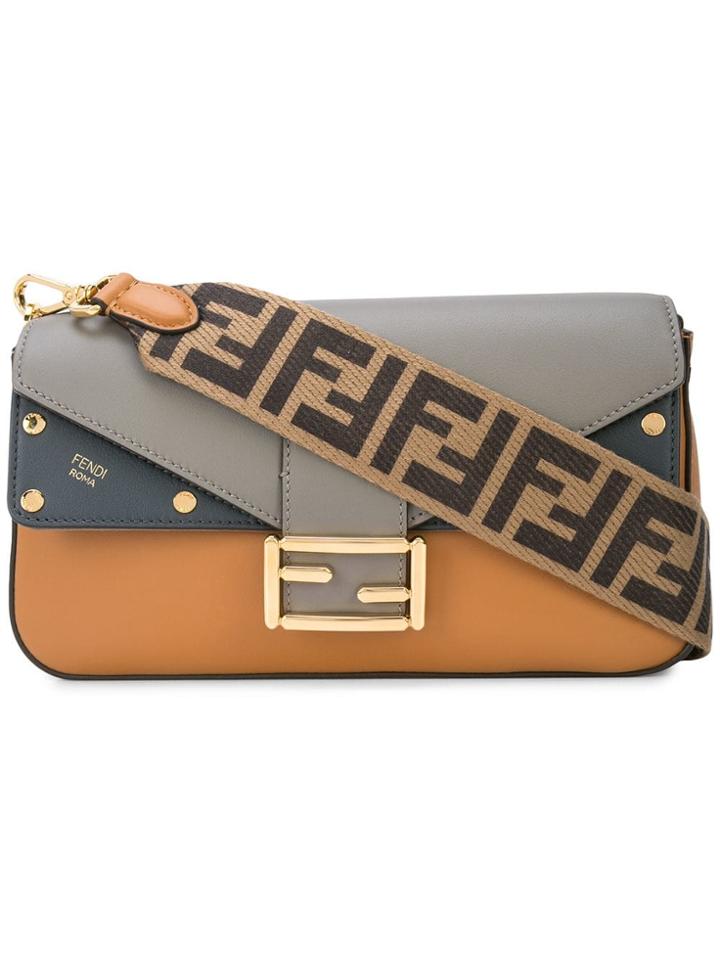 Fendi Classic Shoulder Bag - Brown