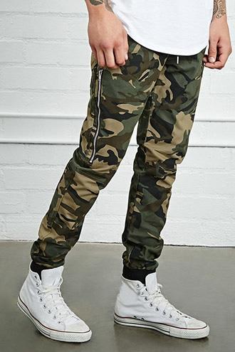 21 Men Men's  Camo Print Jogger