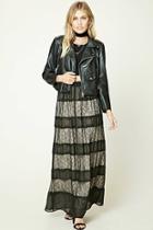 Love21 Women's  Contemporary Lace Maxi Skirt