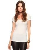 Essential V-neck Tee