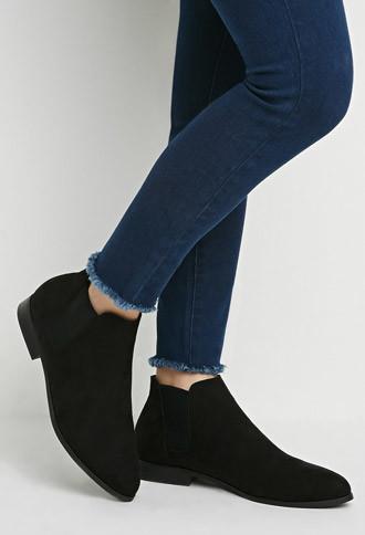 Forever21 Women's  Faux Suede Chelsea Boots (black)