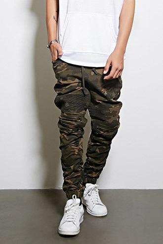 21 Men Men's  Victorious Camo Joggers