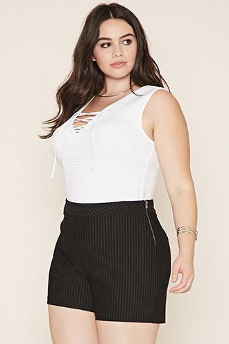 Forever21 Plus Women's  Black & White Plus Size Pinstriped Shorts
