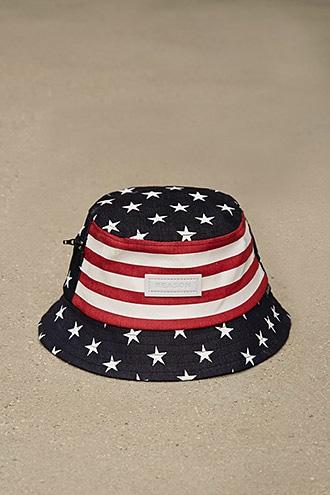 Forever21 Reason America Bucket Hat
