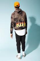 21 Men Men's  Tie Dye Kiss Graphic Hoodie