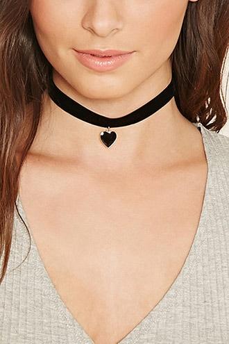 Forever21 Black & Gold Velvet Heart Pendant Choker