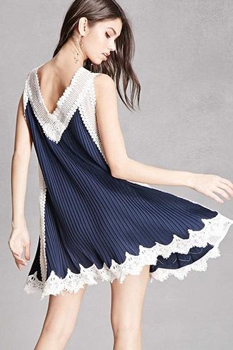 Forever21 Accordion Pleated Crochet Dress