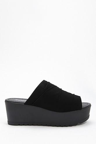 Forever21 Soda Platform Slides