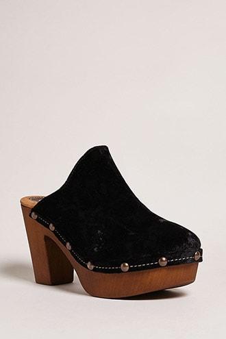 Forever21 Sbicca Velvet Platform Clogs