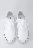 21 Men Men's  Classic Canvas Sneakers (white)