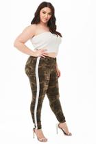 Forever21 Plus Size Distressed Camo Striped-trim Jeans