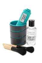 Forever21 The Brush Guard Cleaning Kit