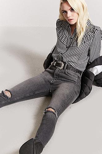 Forever21 Distressed High-waist Skinny Jeans