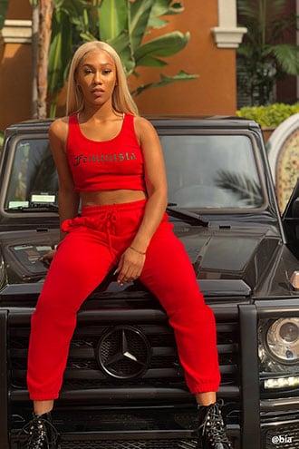 Forever21 Feminista Graphic Crop Top