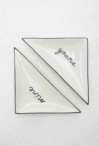 Forever21 Mine Triangle Plate Set (black/cream)