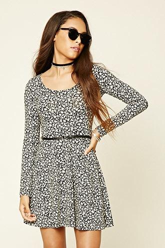Forever21 Women's  Ditsy Floral Print Skater Dress
