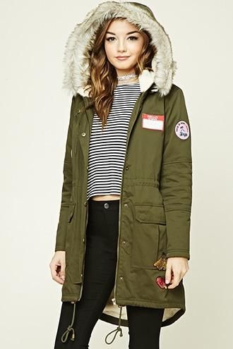 Forever21 Women's  Patched Faux Fur Hooded Parka
