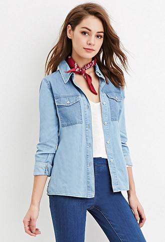 Forever21 Women's  Contrast Pocket Denim Shirt