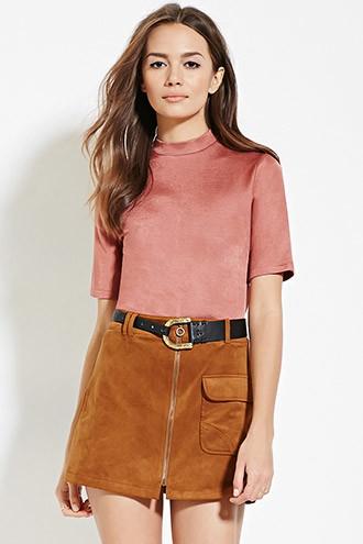Love21 Women's  Rose Contemporary Boxy Mock Neck Top