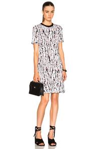 Carven Printed Jersey Dress In White,black,abstract
