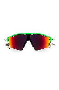 Vetements Oakley Spikes 200 Sun Glasses In Green