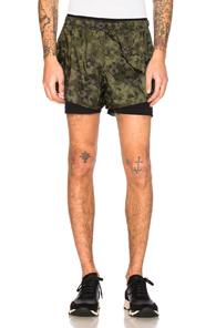 Satisfy Short Distance 3 Shorts In Green,abstract