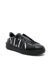 Valentino Logo Sneaker In Black