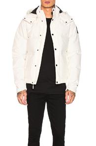 The North Face Black Box Canyon Jacket In White