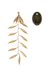 Jacquemus Olive Earrings In Metallic