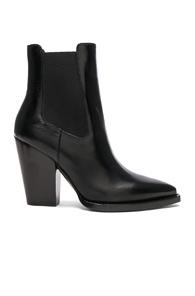Saint Laurent Leather Theo Heeled Chelsea Boots In Black