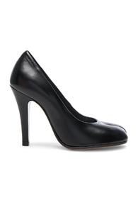Maison Margiela Leather Tabi Heels In Black