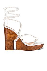 Jacquemus Pilotis Sandal In White