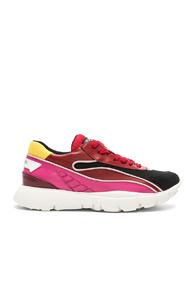 Valentino Heroes Her Sneakers In Pink