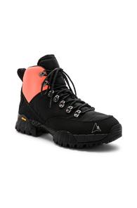 Alyx Lace Up Hiking Boot In Black,orange