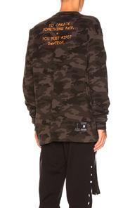 Unravel Camo Long Sleeve Tee In Black,abstract