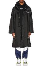 Vetements Copyright Raincoat In Black