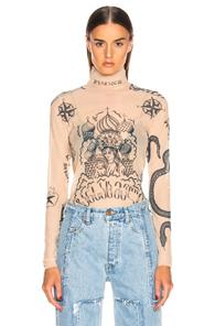 Vetements Tattoo Top In Abstract,neutral