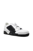 Givenchy Low Top Tyson Sneakers In White,black