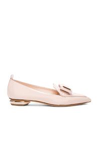 Nicholas Kirkwood Patent Leather Beya Bow Flats In Neutrals